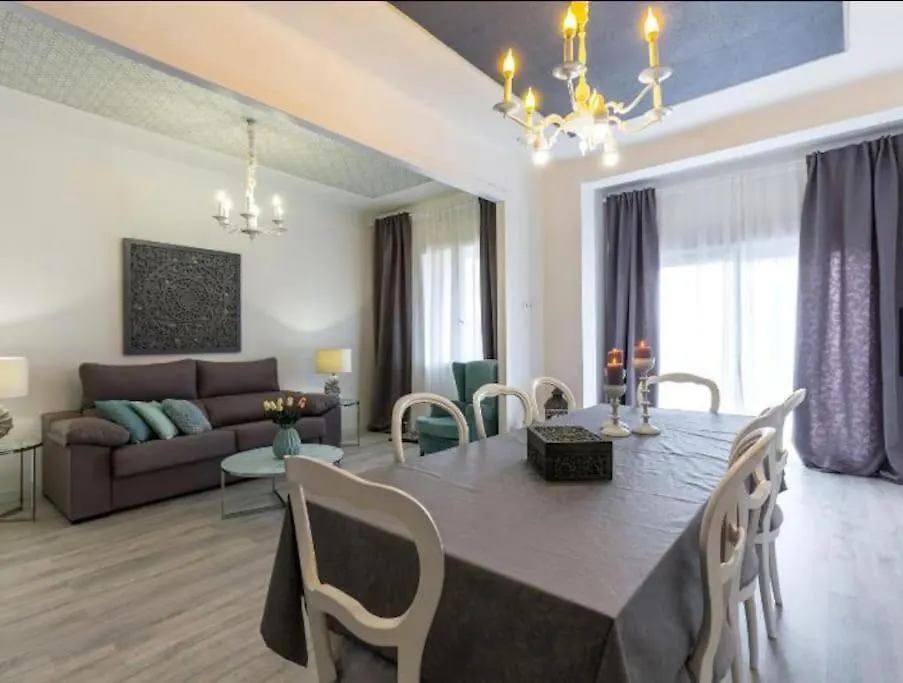 ברצלונה Near Fcb Stadium Up To 8 One Car Free Parking 0*,  ספרד